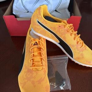 Puma evoSpeed Star8 Running Spikes Orange Track & Field Racing Shoes Men's sz 13